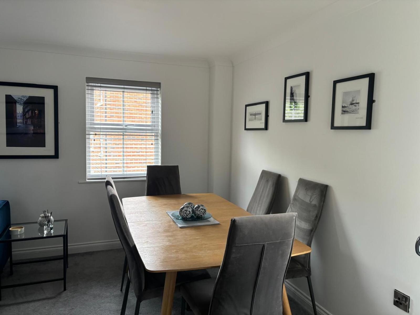 Potters Bank Durham Villa ภายนอก รูปภาพ